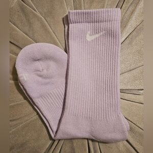 Nike Crew Socks with Nike Swoosh